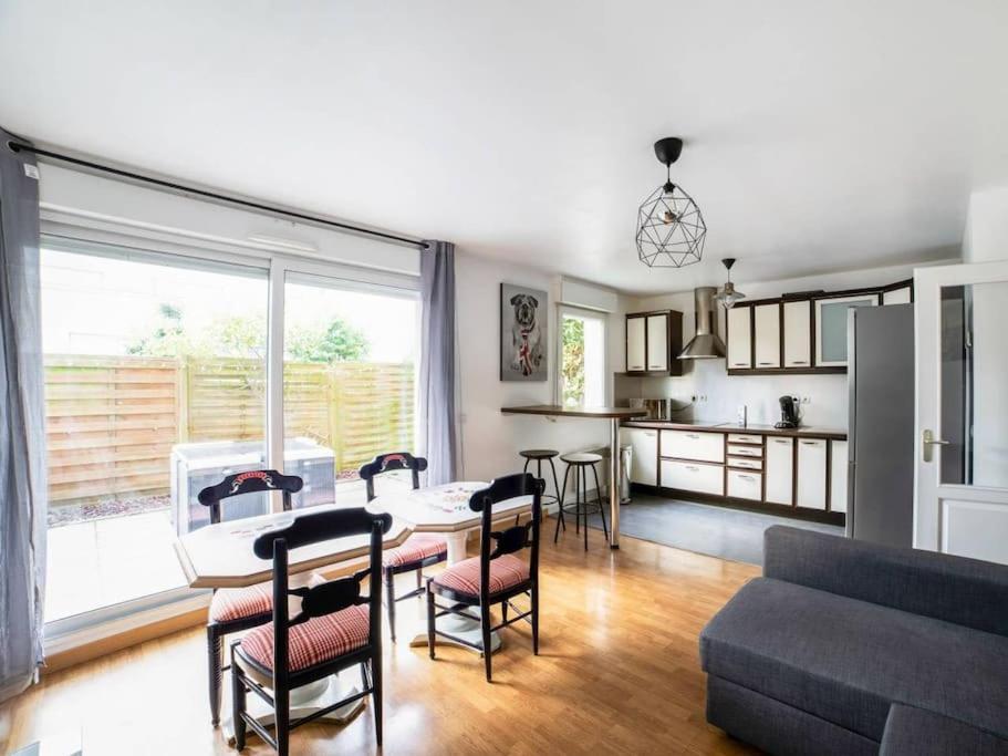 מונטבראן Les Paves De Prague - Appartement Pour 4 A 10 Minutes De Disneyland Paris מראה חיצוני תמונה
